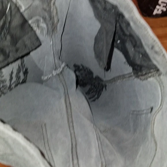 Free People cut-off Floral embroidered gray jeans Womens Size 26 Boho Stretchy - Picture 14 of 15